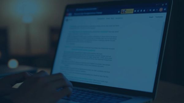 Pourquoi la fiabilité de l'information internet est cruciale aujourd'hui
